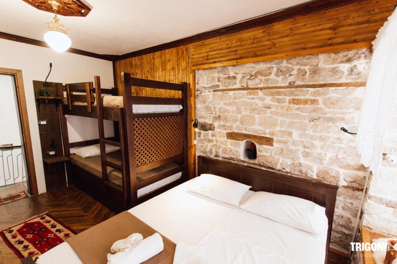 Trigona Hostel Gjirokastër Exterior foto