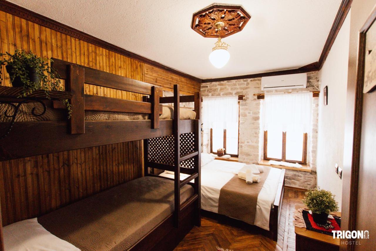 Trigona Hostel Gjirokastër Exterior foto