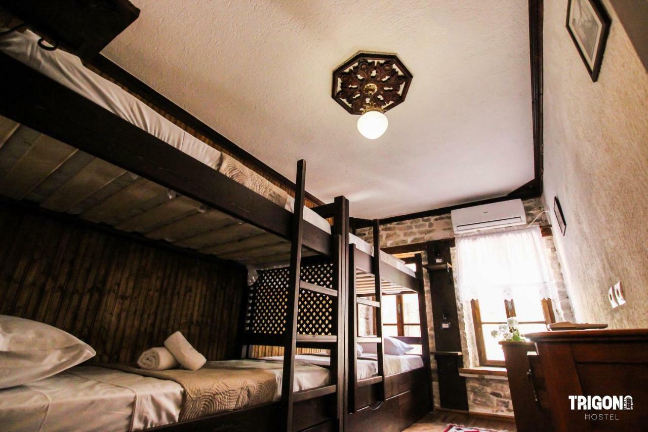 Trigona Hostel Gjirokastër Exterior foto